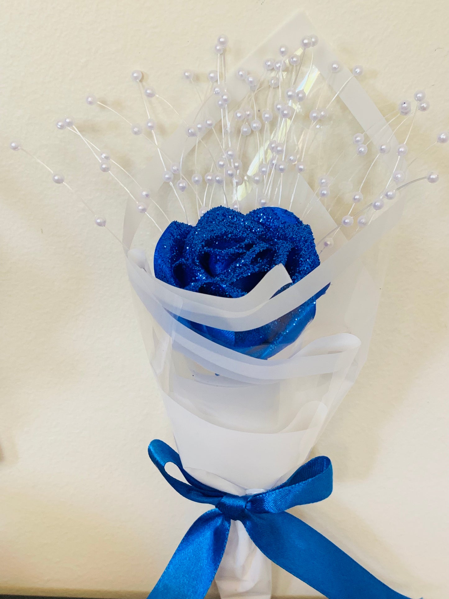 Mini Elegant Single Flower Bouquets