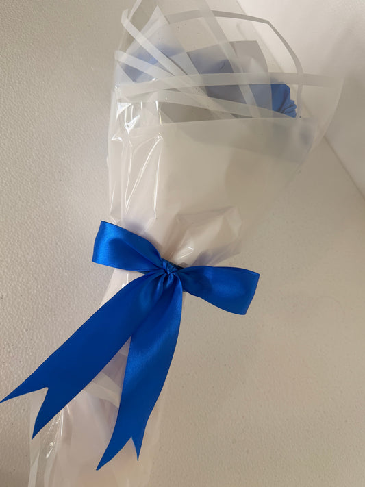 Elegant Blue Rose Flower Bouquet